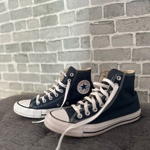 Converse - Chuck Taylor All Star Hi Sneaker (Navy) Men's size 8